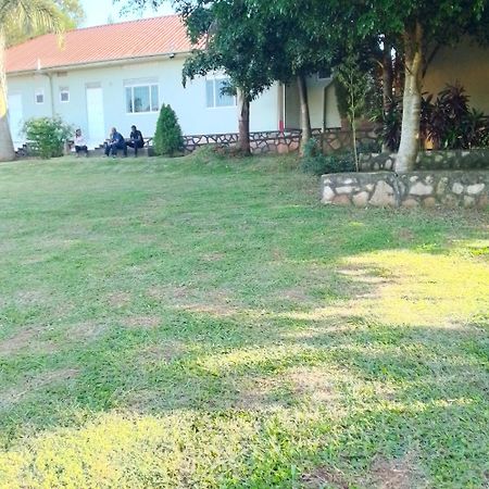 Airport Shoebill Hotel Entebbe Exterior photo